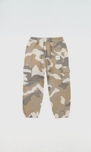 Load image into Gallery viewer, Canon Camo Fleece Sweatpants
