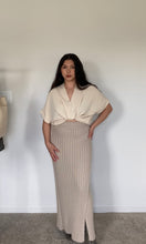 Load image into Gallery viewer, Reese Oversized Blouse
