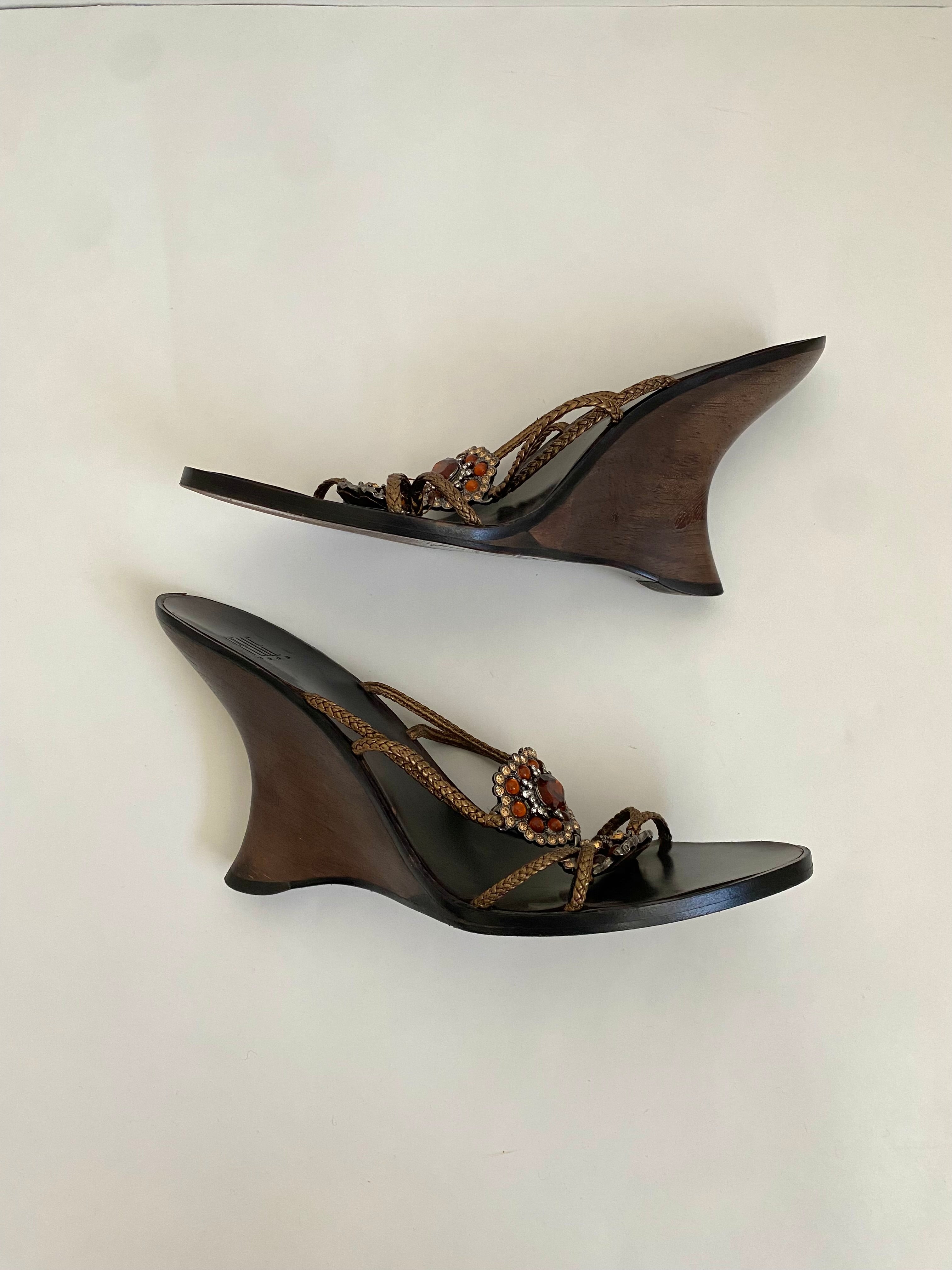 Pelle Moda Gold Floral Embellished Wedge | US 10