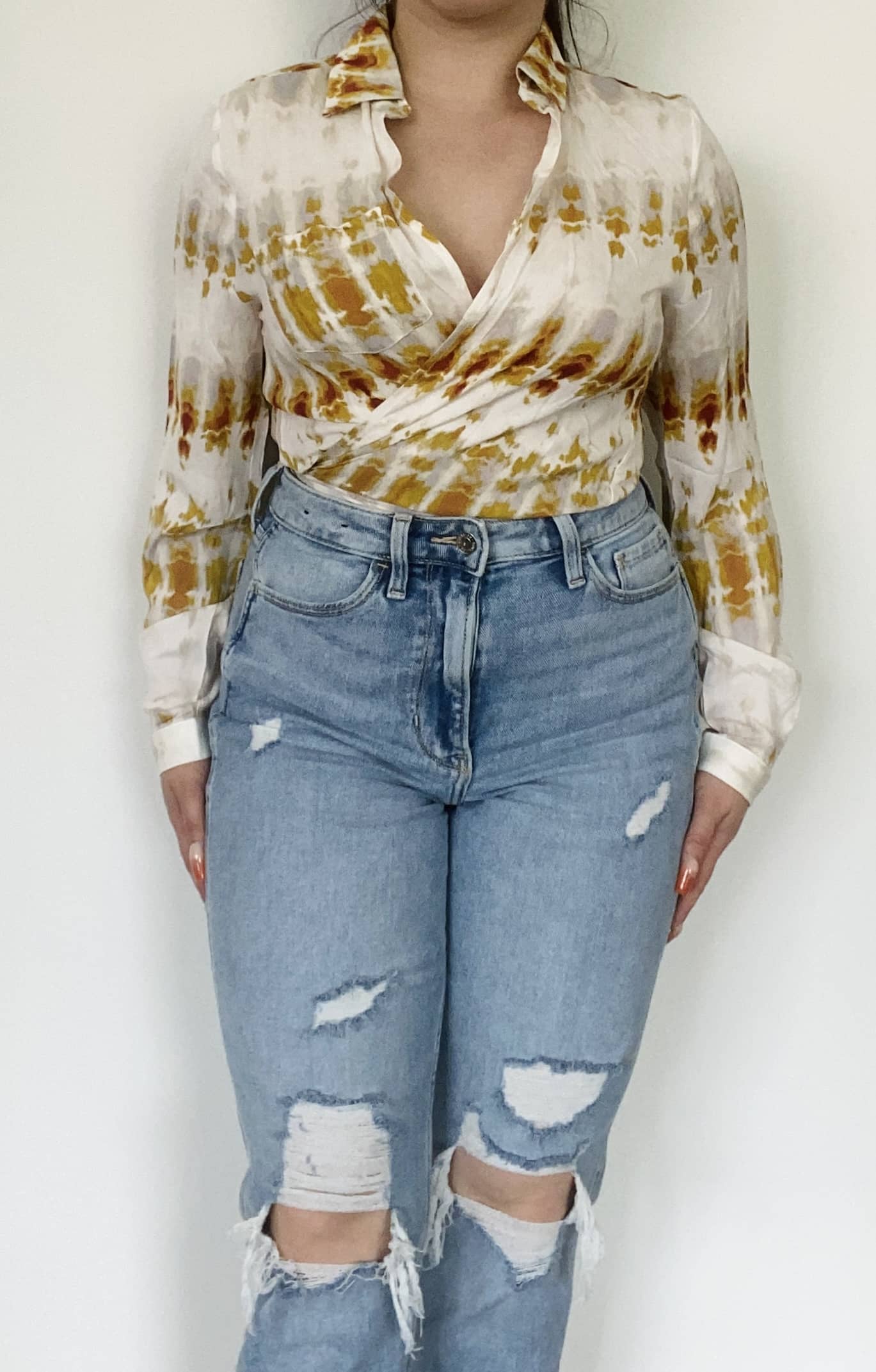 Top Serene con lazo en la parte delantera