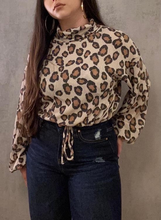 Suéter de cuello alto Feline Fine