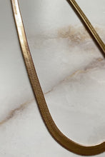 Load image into Gallery viewer, AK Herringbone Choker
